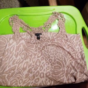 Leopard print light tank